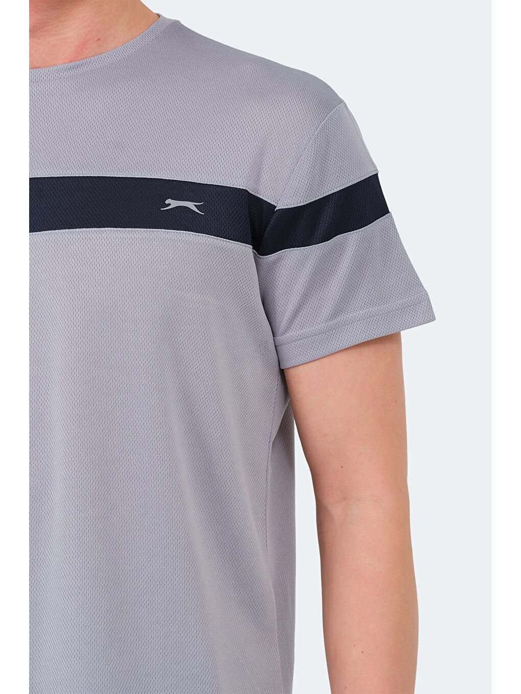 Gri Bisiklet Yaka Kısa Kollu Erkek Tişört-4