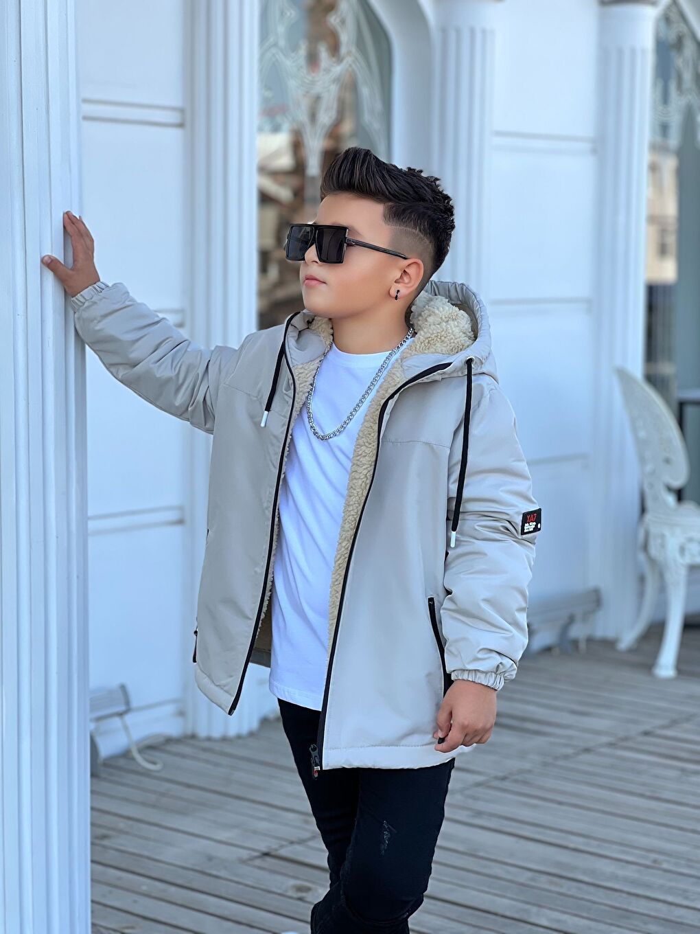 Bej Erkek Çocuk Kapüşonlu İçi Kürklü Mont KM3050