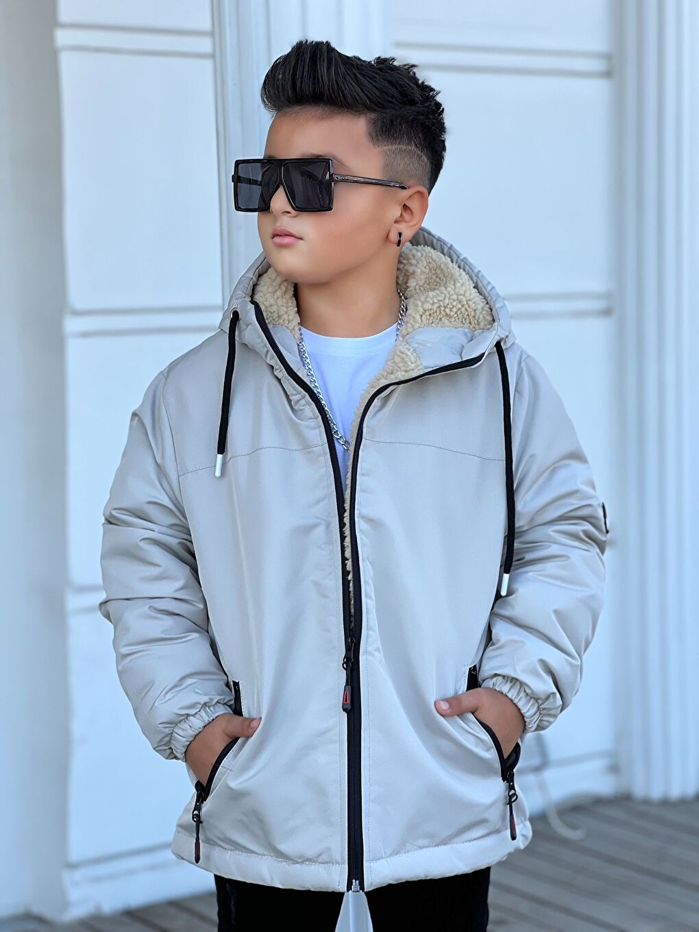 Bej Erkek Çocuk Kapüşonlu İçi Kürklü Mont KM3050-1