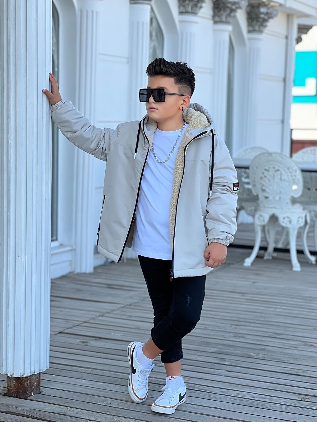 Bej Erkek Çocuk Kapüşonlu İçi Kürklü Mont KM3050-2