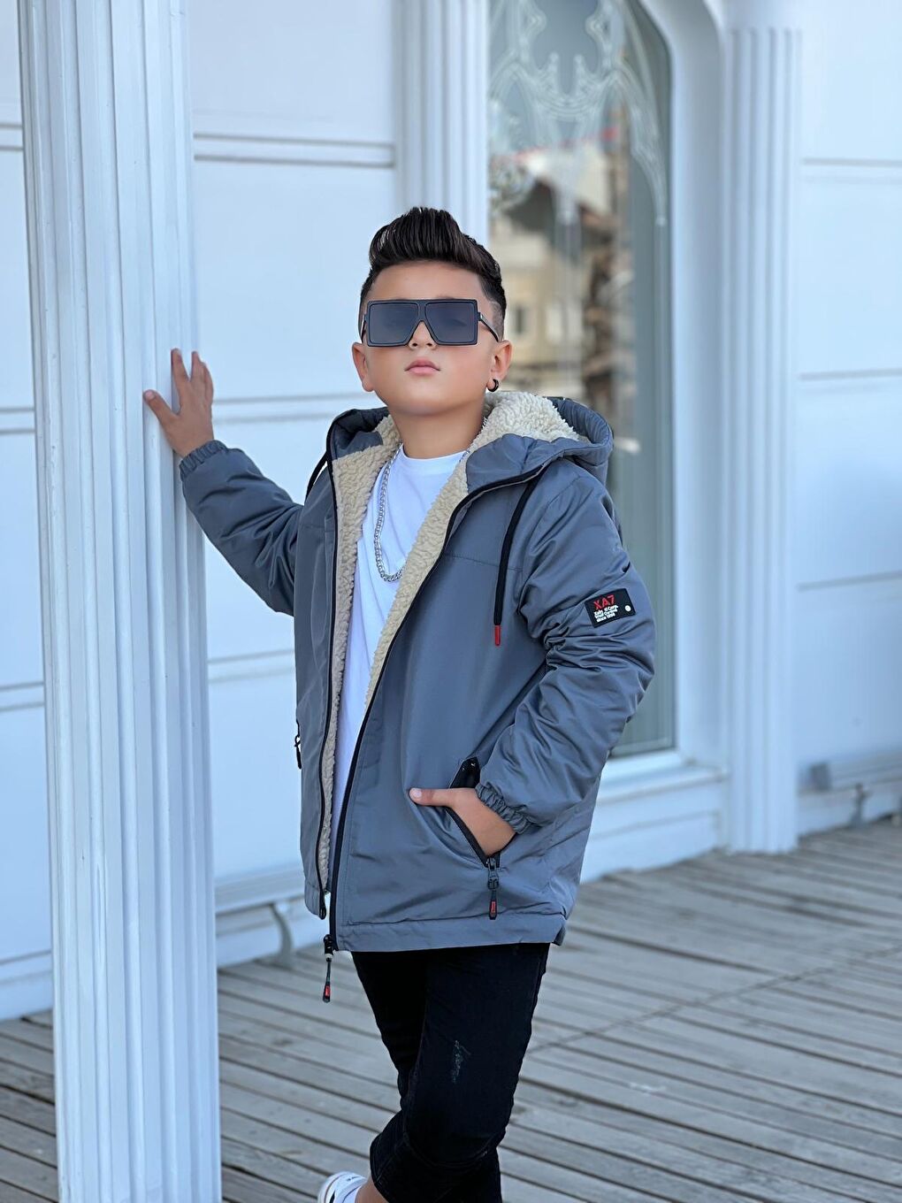 Gri Erkek Çocuk Kapüşonlu İçi Kürklü Mont KM3050-3