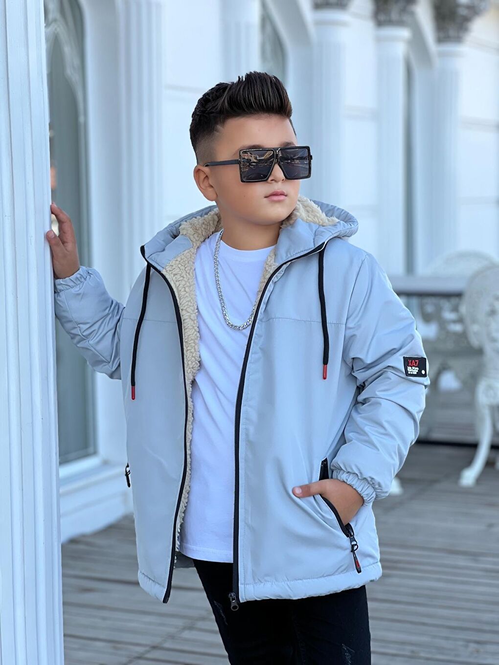 Gri Erkek Çocuk Kapüşonlu İçi Kürklü Mont KM3050-1