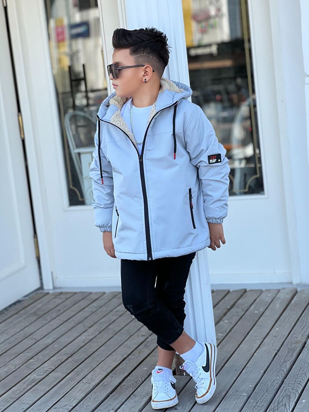 Gri Erkek Çocuk Kapüşonlu İçi Kürklü Mont KM3050-2