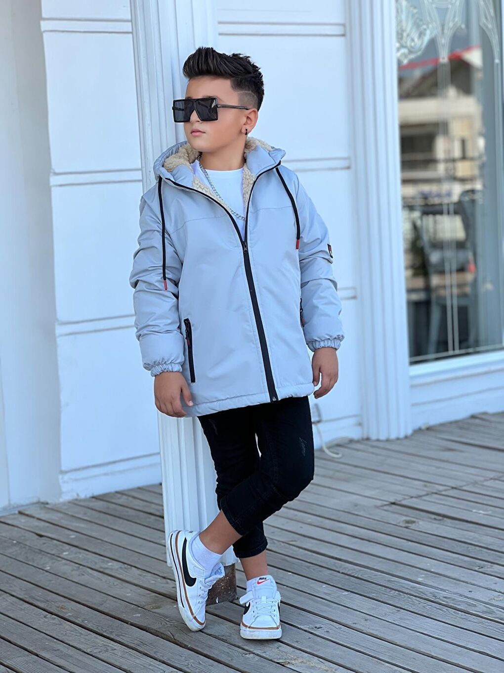 Gri Erkek Çocuk Kapüşonlu İçi Kürklü Mont KM3050-3