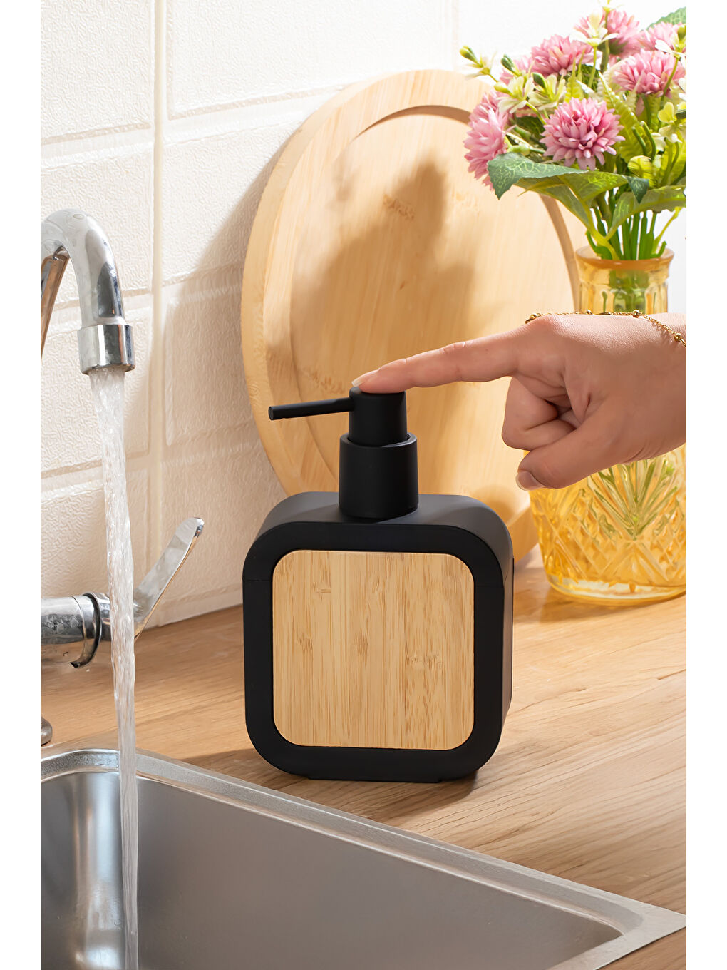3147 Banyo ve Mutfak Sıvı Sabunluk 400ML Siyah-Ahşap-1