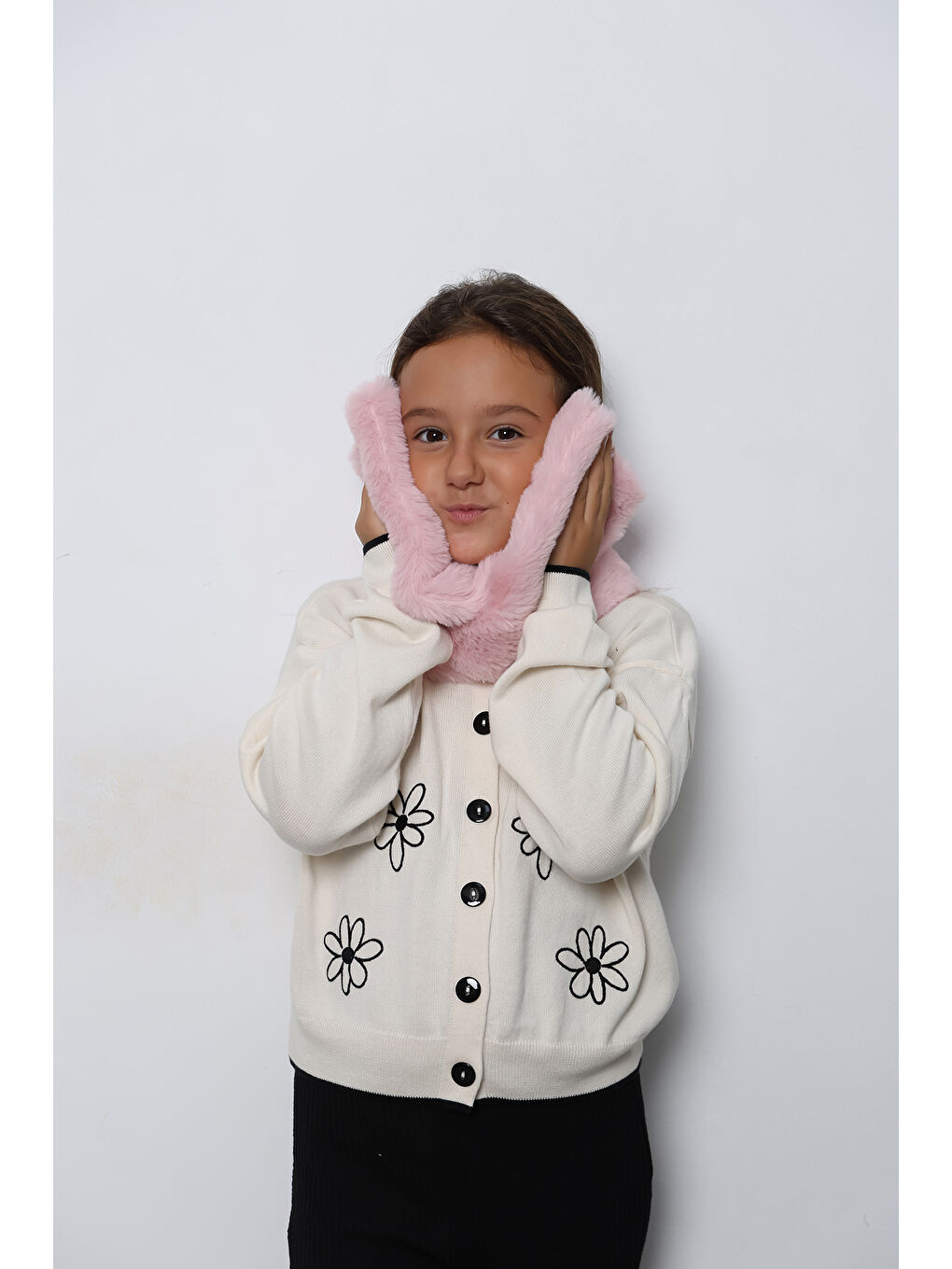 Luminos Butik Kız Çocuk Pembe Pelüş Kaşkol Boyunluk Atkı Byn001 - 4