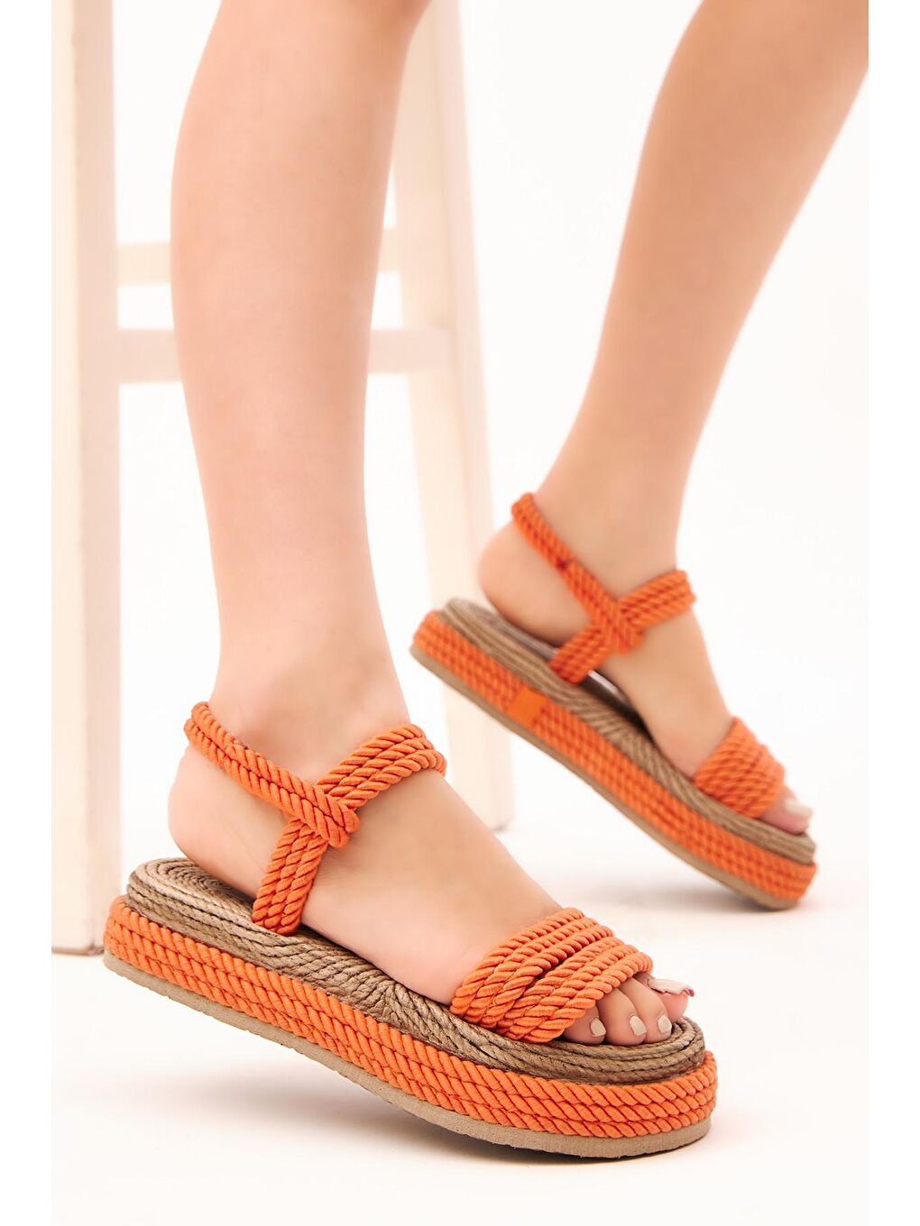 Turuncu Kadın Oranj Rahat Kalıp Bantlı Yüksek Taban Halat Sandalet-1