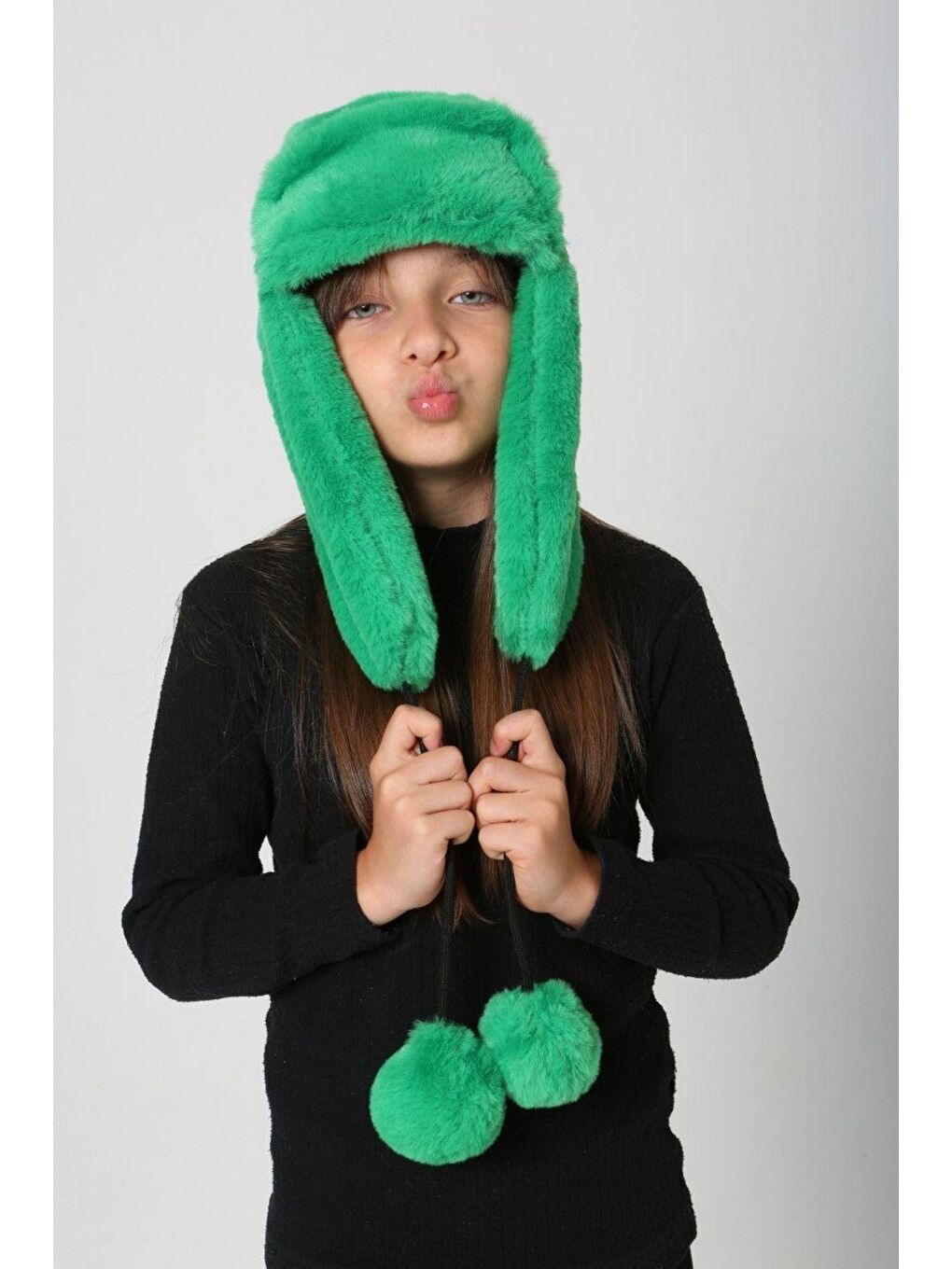 Kız Çocuk Yeşil Kürklü Kulaklıklı Pelüş Bere Şapka BERE1115-3