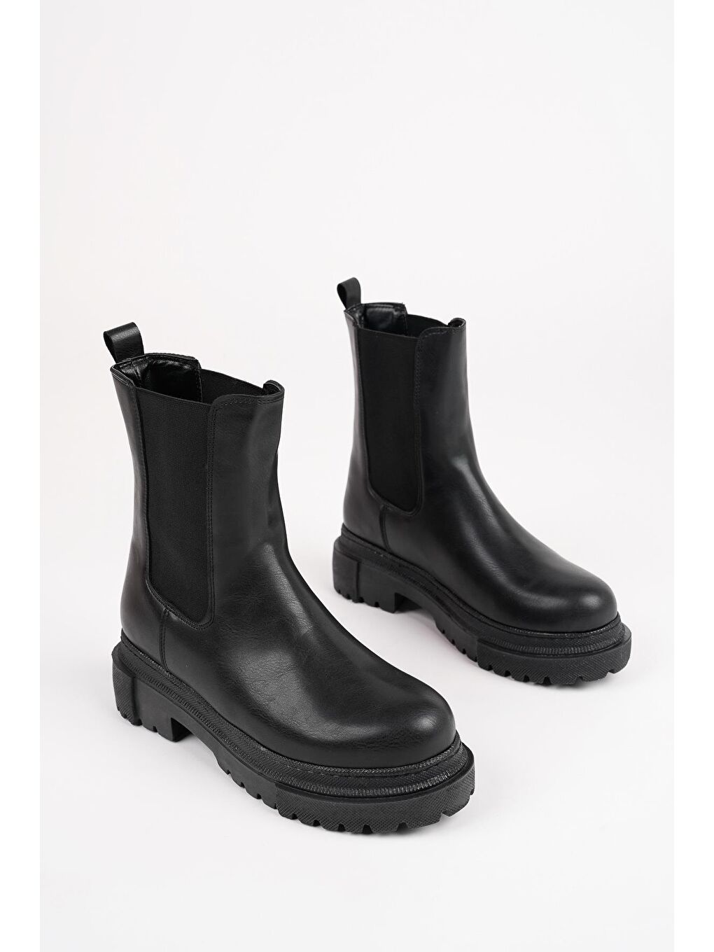 Siyah Pamela Kadın Kalın Taban Bot