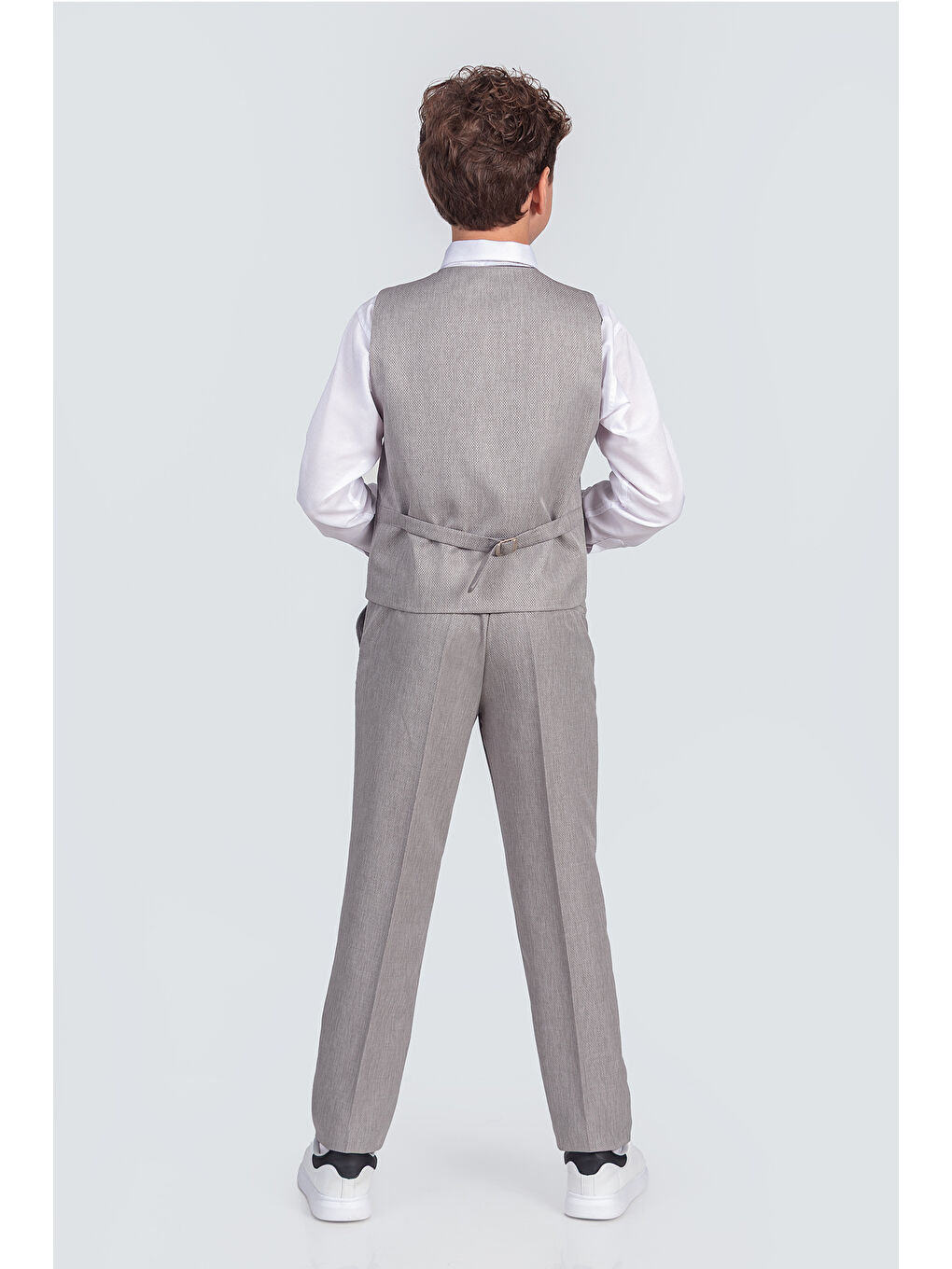 Gri Erkek Çocuk Takım Elbise Papyonlu Yelekli Takım Elbise TE.9999-2
