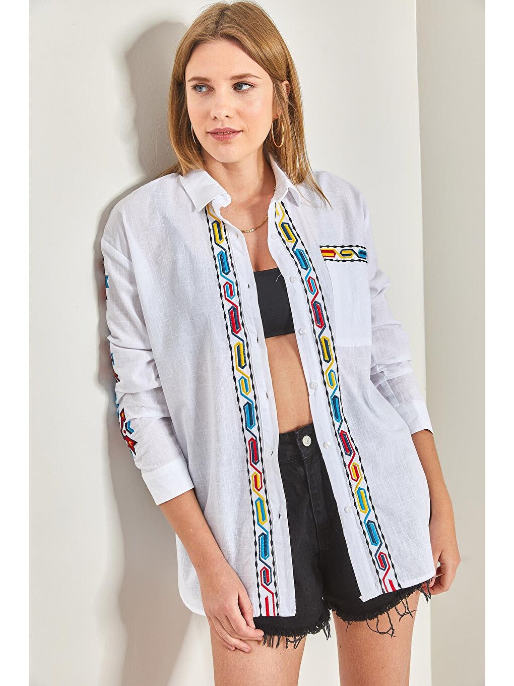 Kolu ve Ön Nakışlı Keten Gömlek - Beyaz-3