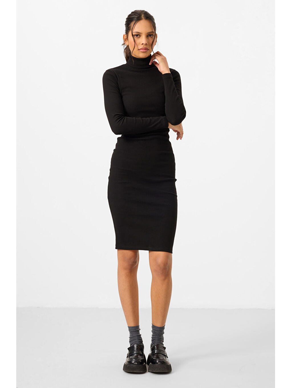 Siyah Kaşkorse Triko Dar Kalıp Balıkçı Yaka Kadın Elbise - 97117-1