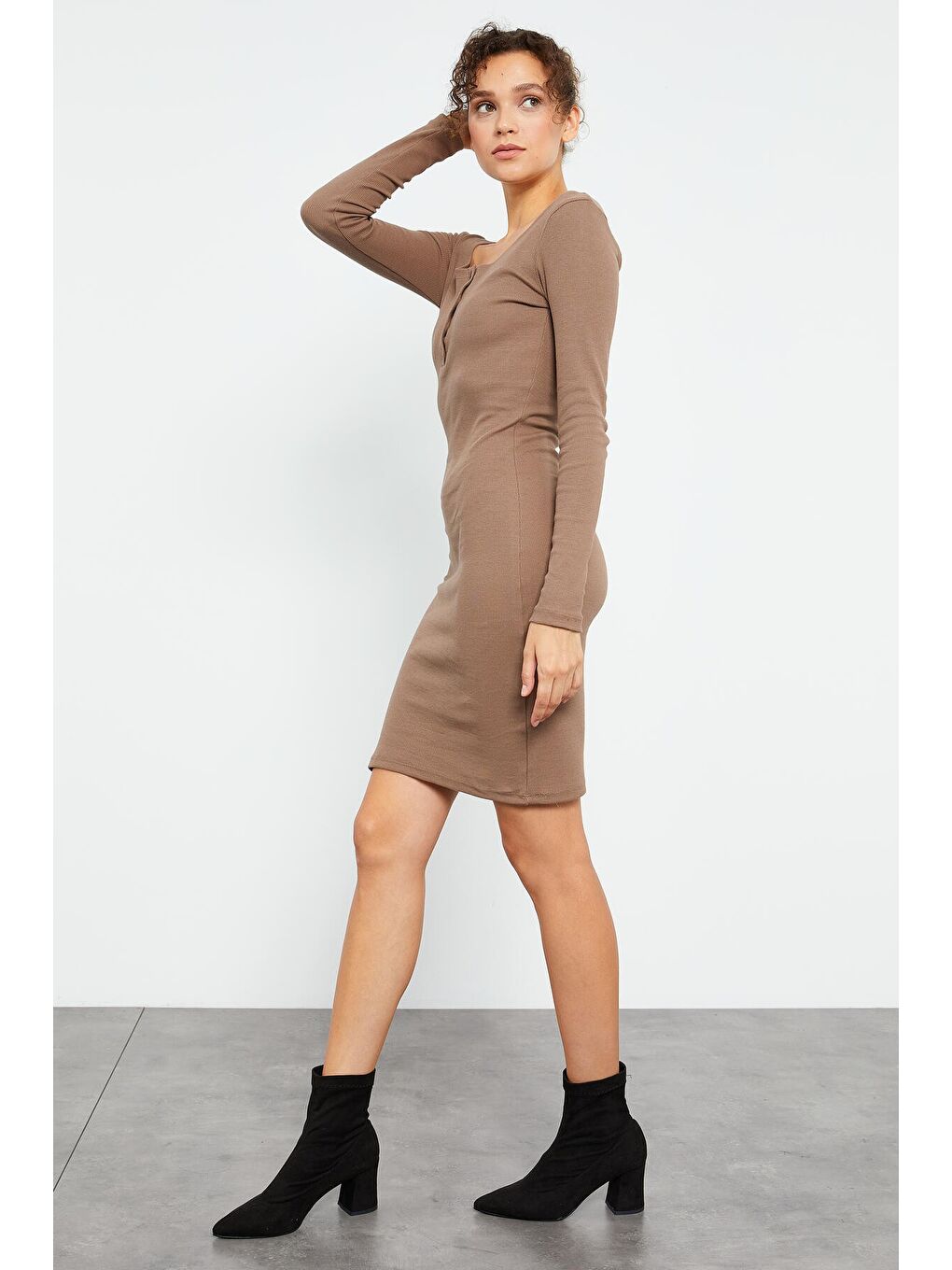 Bej Kaşkorse Triko Dar Kalıp Patlı Yaka Kadın Elbise - 97116-2