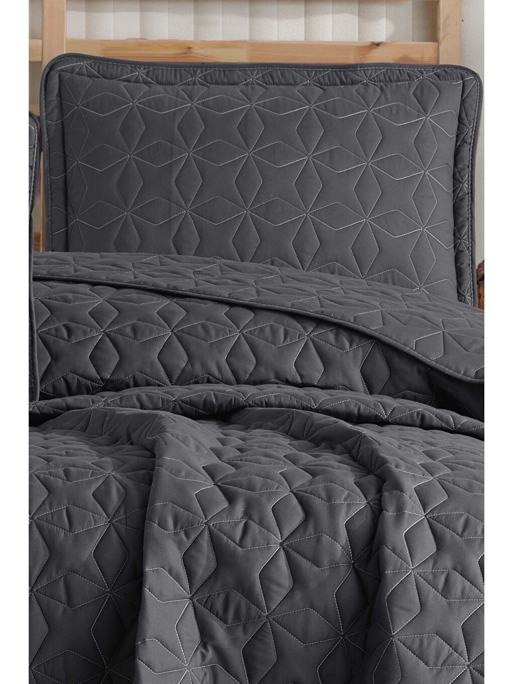 Antrasit Microfiber Çift Kişilik Yatak Örtüsü Seti-1