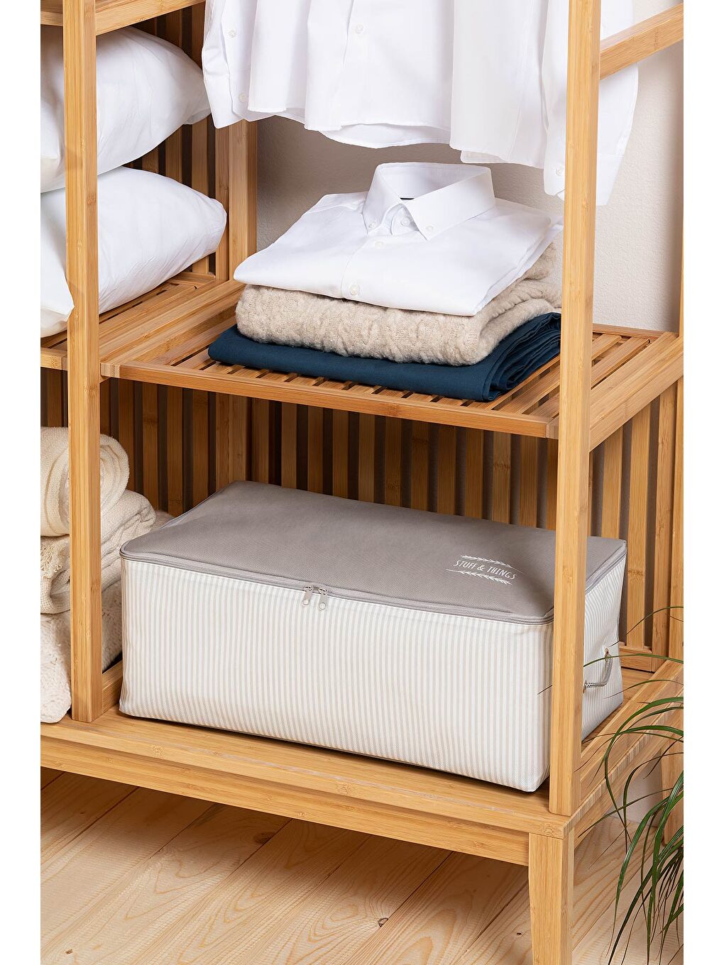 Orta Boy Gri Çizgili Stuff & Things Hurç 52 x 28 x 21 cm