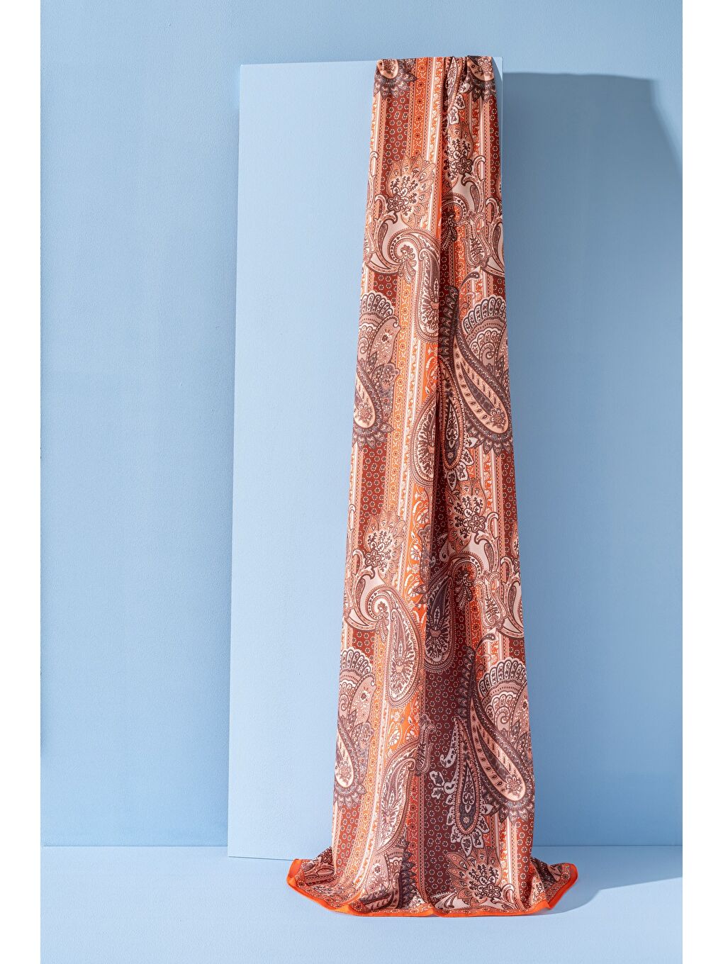 Turuncu Kadın Etnik Desen Soft Şal Adessa