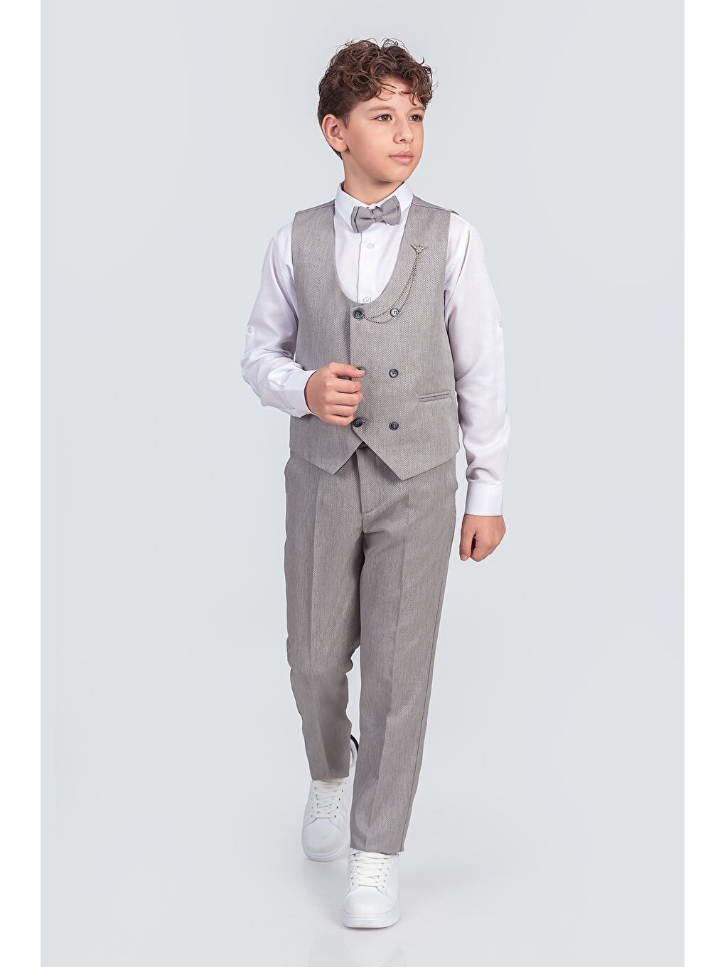 Gri Erkek Çocuk Takım Elbise Papyonlu Yelekli Takım Elbise TE.9999-7