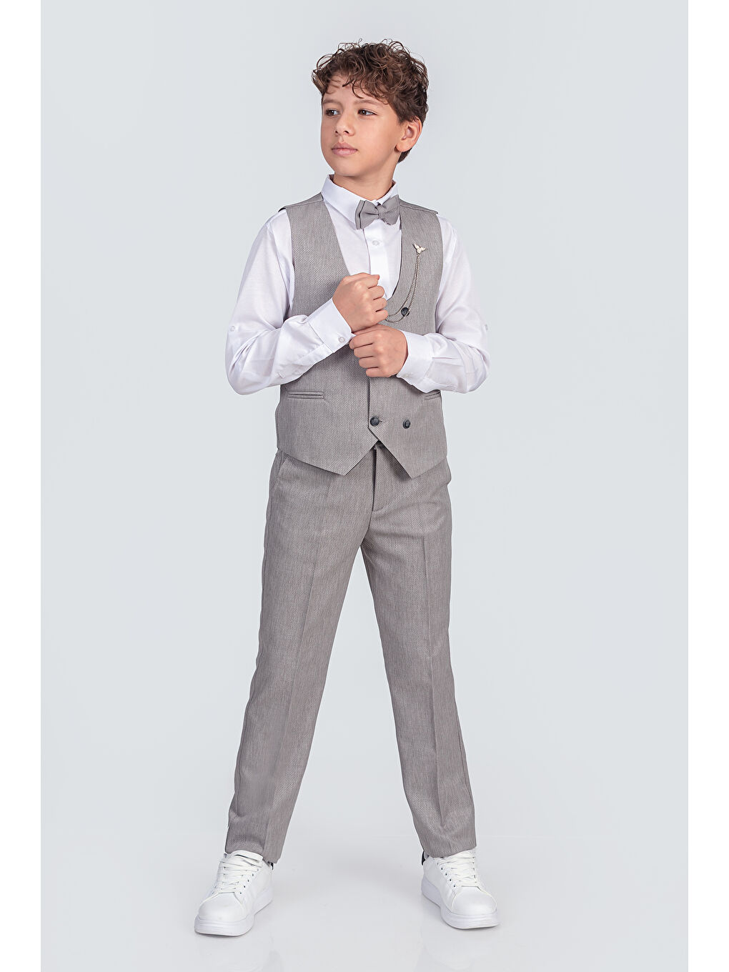 Gri Erkek Çocuk Takım Elbise Papyonlu Yelekli Takım Elbise TE.9999-1