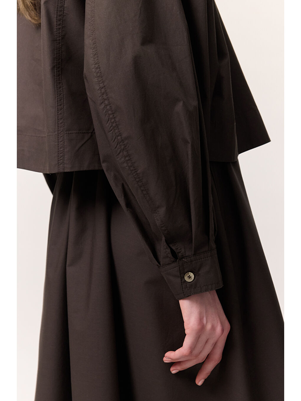 Kahverengi Geniş Cep Detaylı Kısa Gömlek Çikolata-1