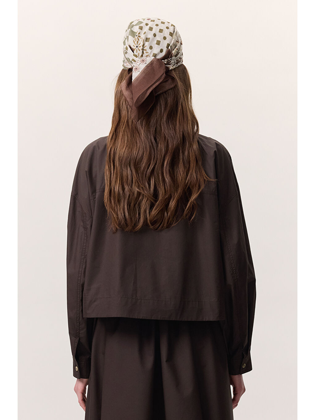 Kahverengi Geniş Cep Detaylı Kısa Gömlek Çikolata-4