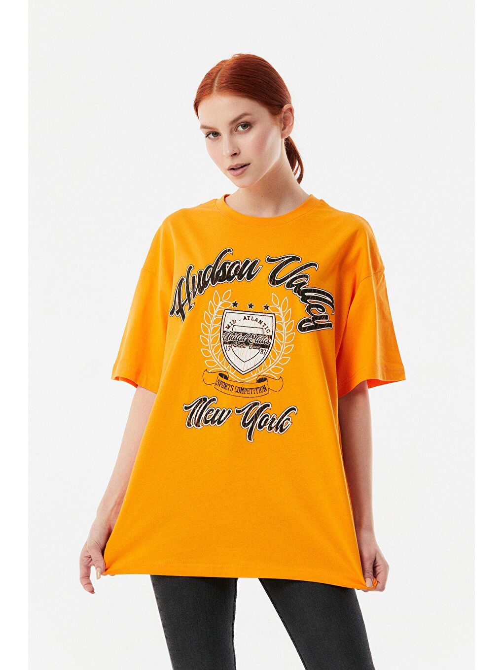 Turuncu Baskılı Bisiklet Yaka Oversize Tişört-4