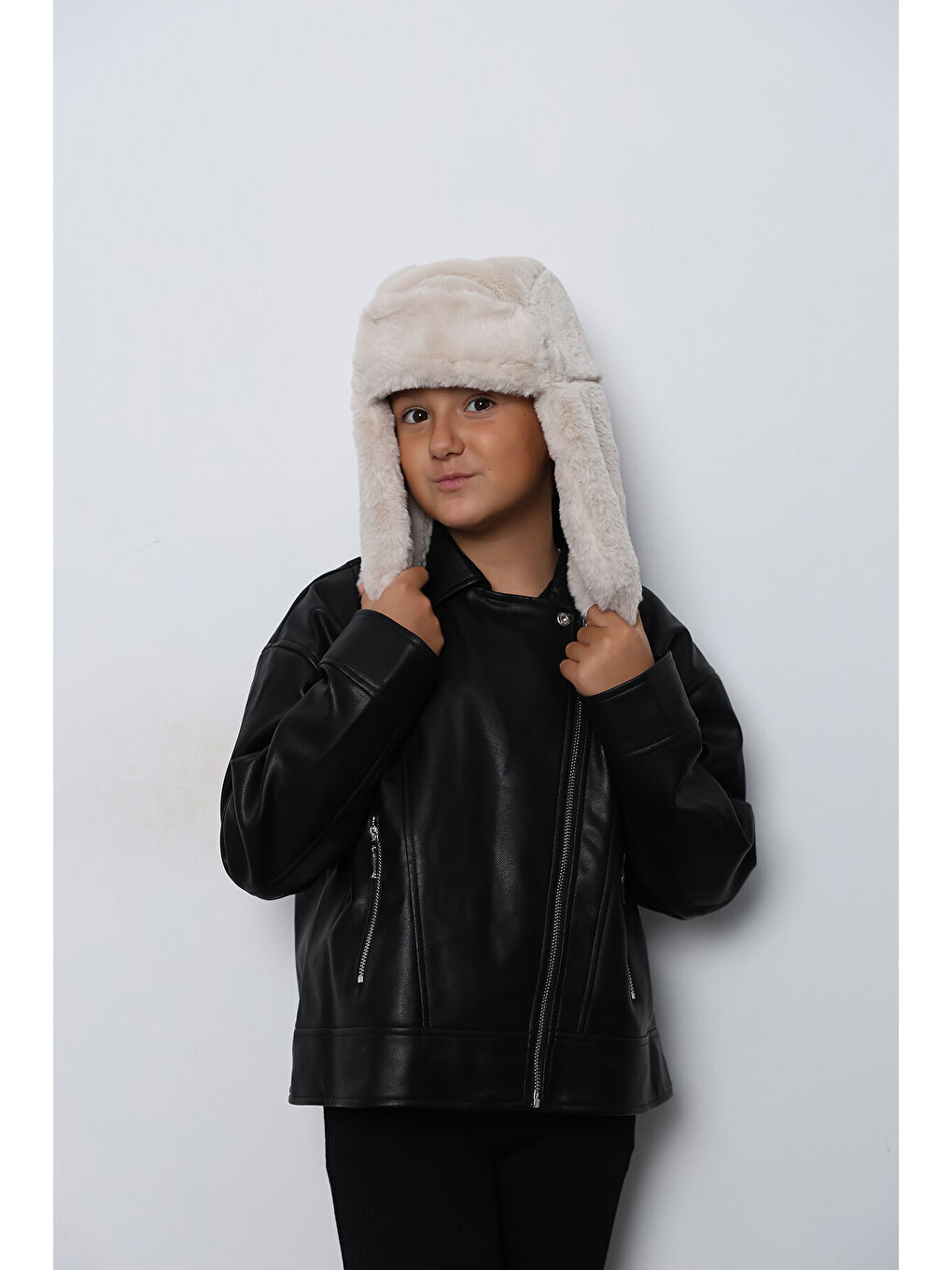 Luminos Butik Kız Çocuk Çıtçıtlı Bej Kürklü Kulaklıklı Pelüş Bere Şapka Bere1114 - 2