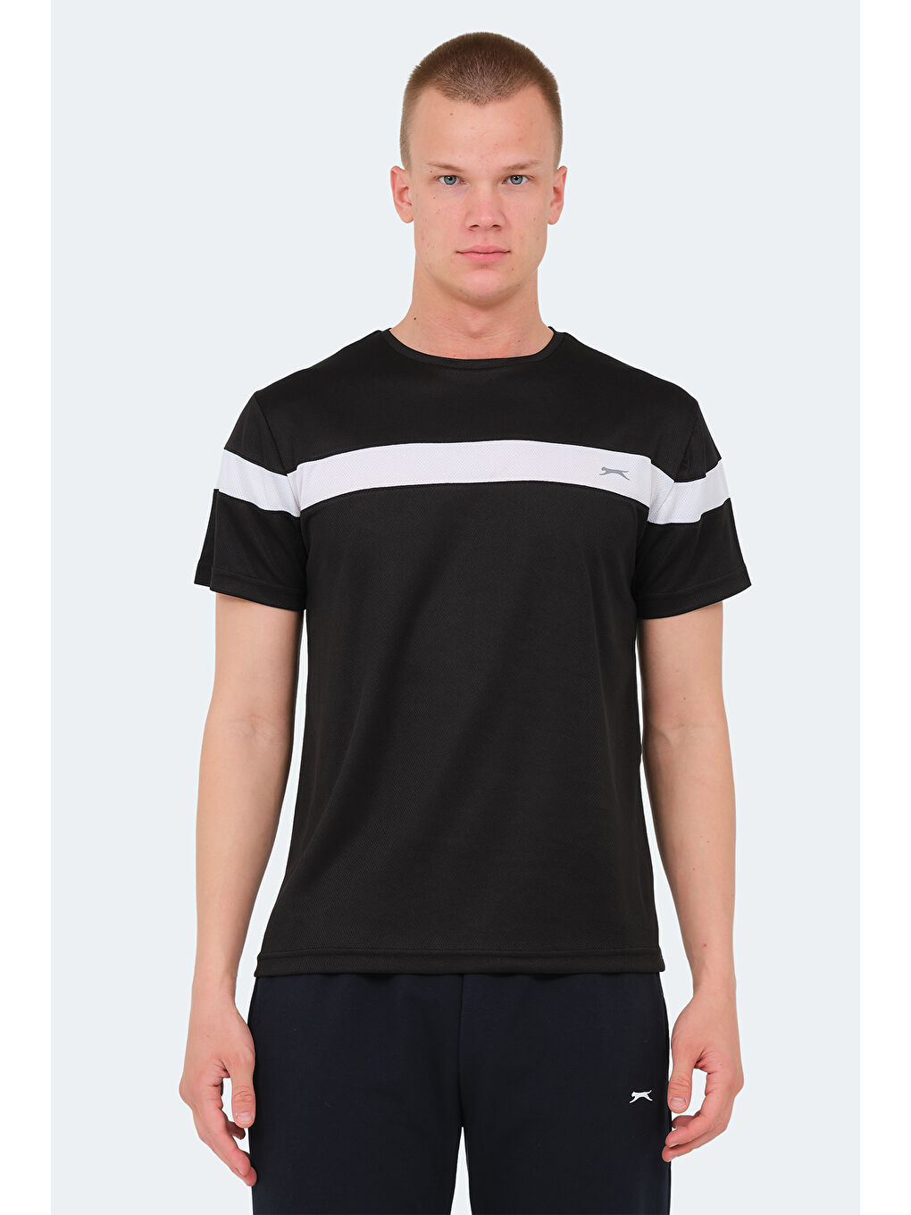 Siyah Bisiklet Yaka Kısa Kollu Erkek Tişört