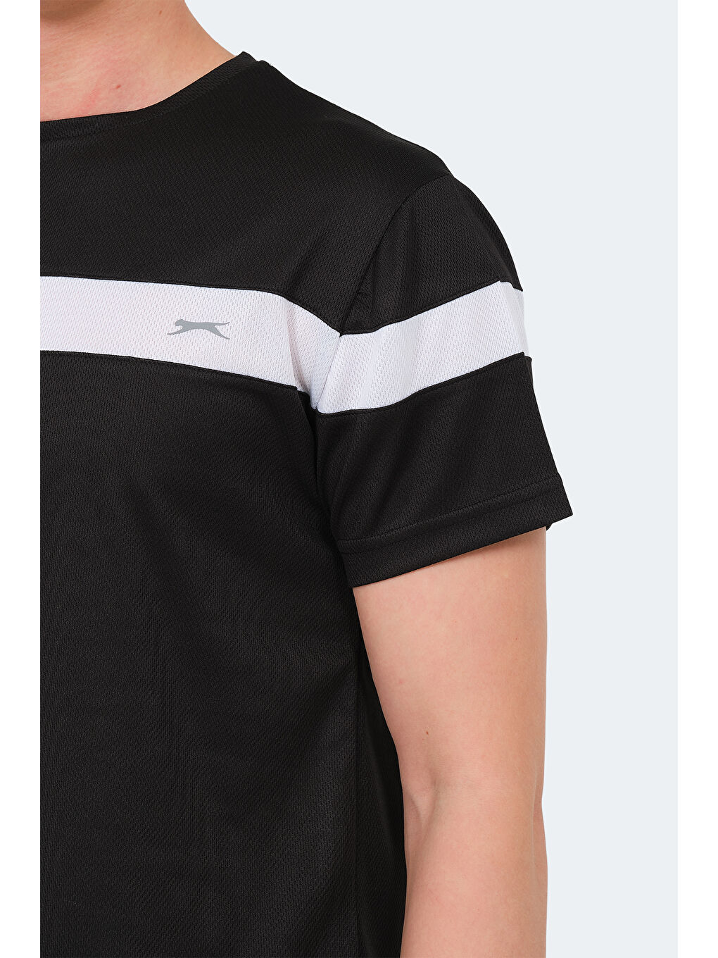 Siyah Bisiklet Yaka Kısa Kollu Erkek Tişört-4