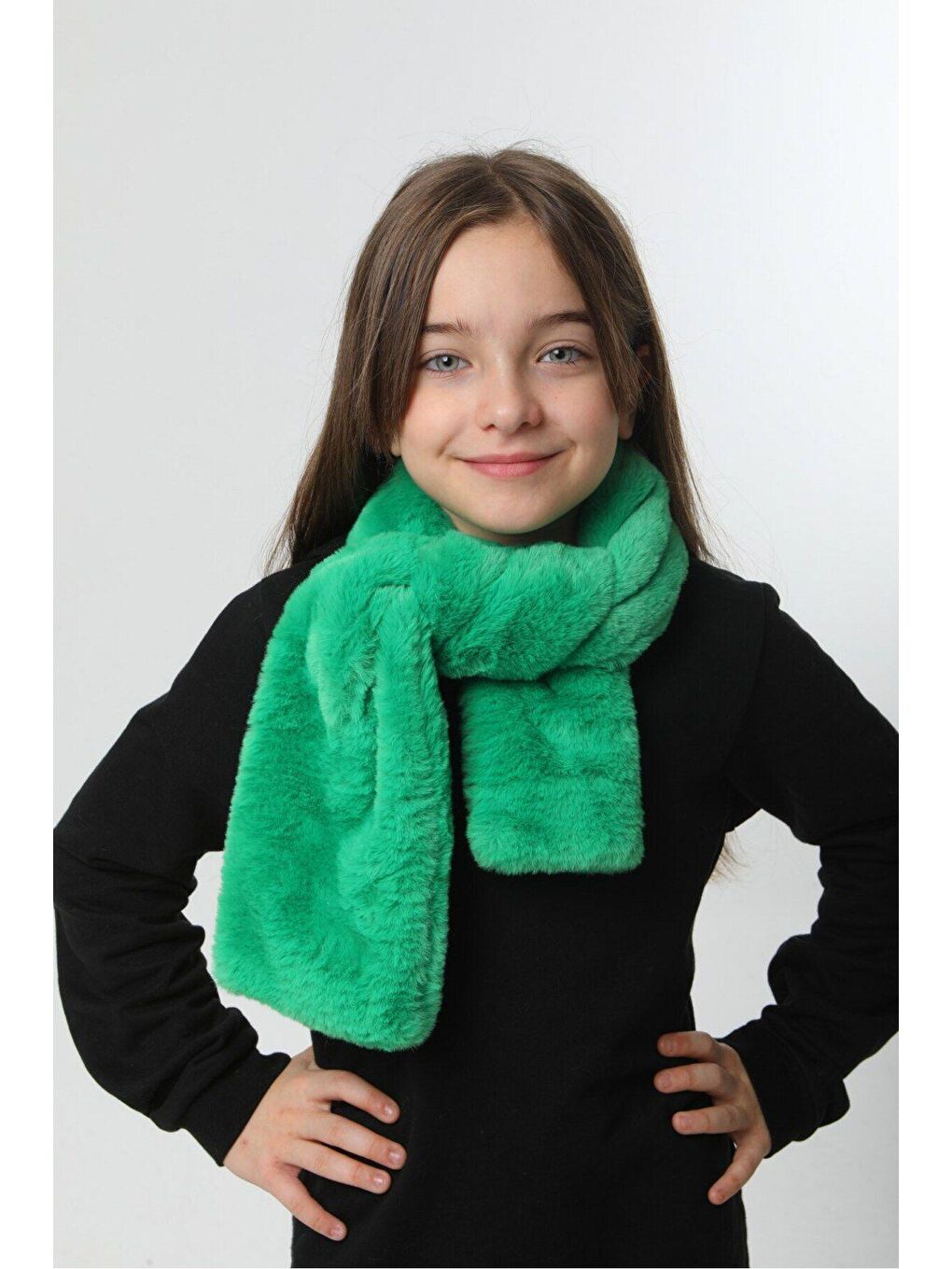 Kız Çocuk Yeşil Pelüş Kaşkol Boyunluk Atkı Byn001-2