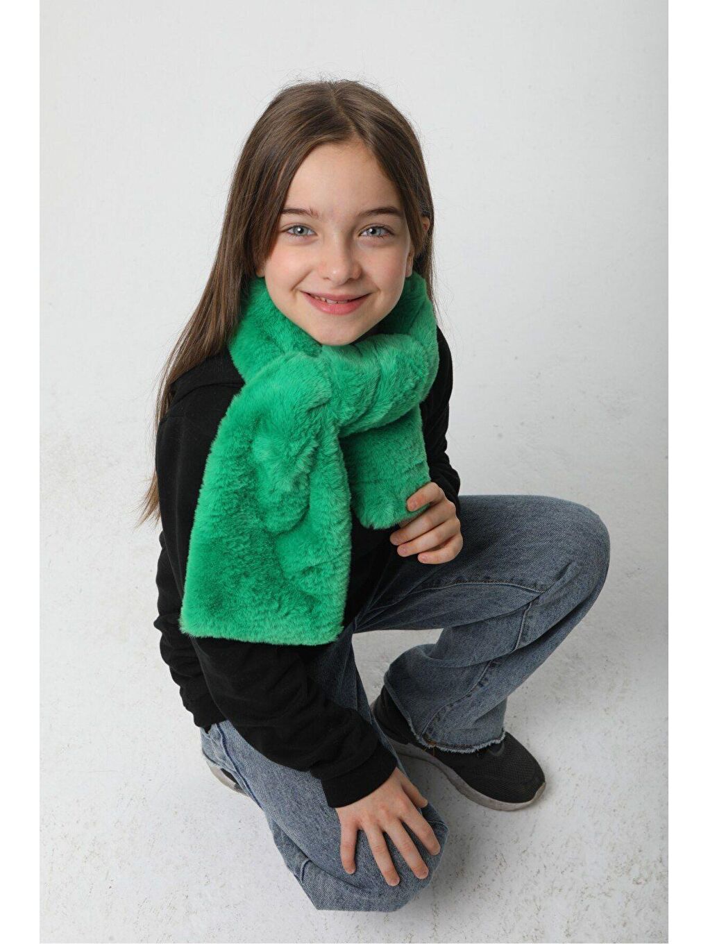 Kız Çocuk Yeşil Pelüş Kaşkol Boyunluk Atkı Byn001-4