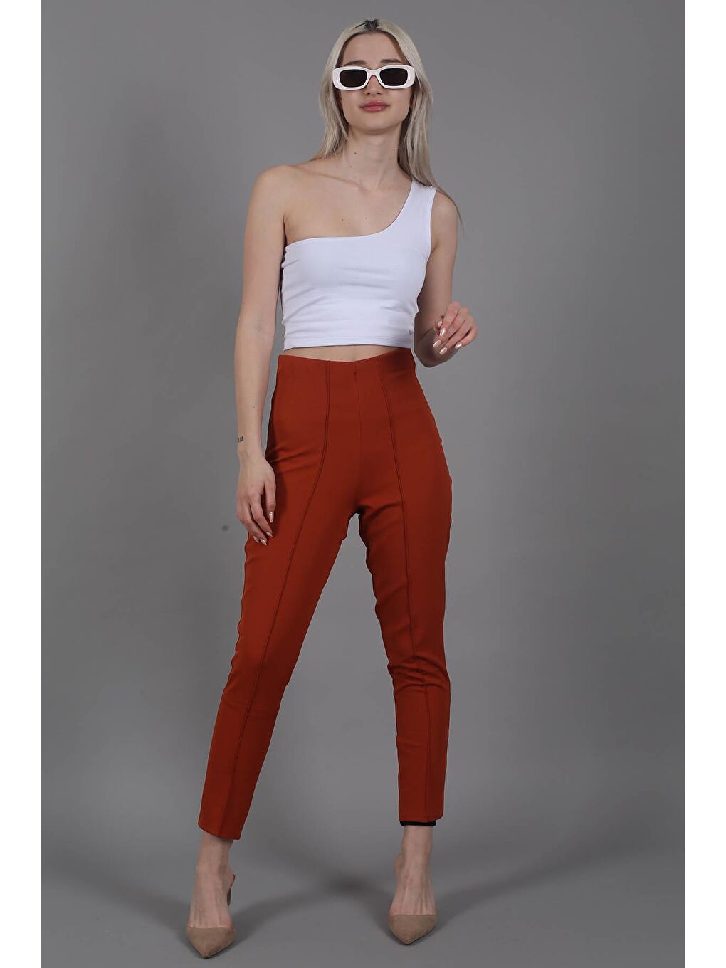 Kahverengi Kiremit Beli Lastikli Boru Paça  Kadın Pantolon MG1837-1