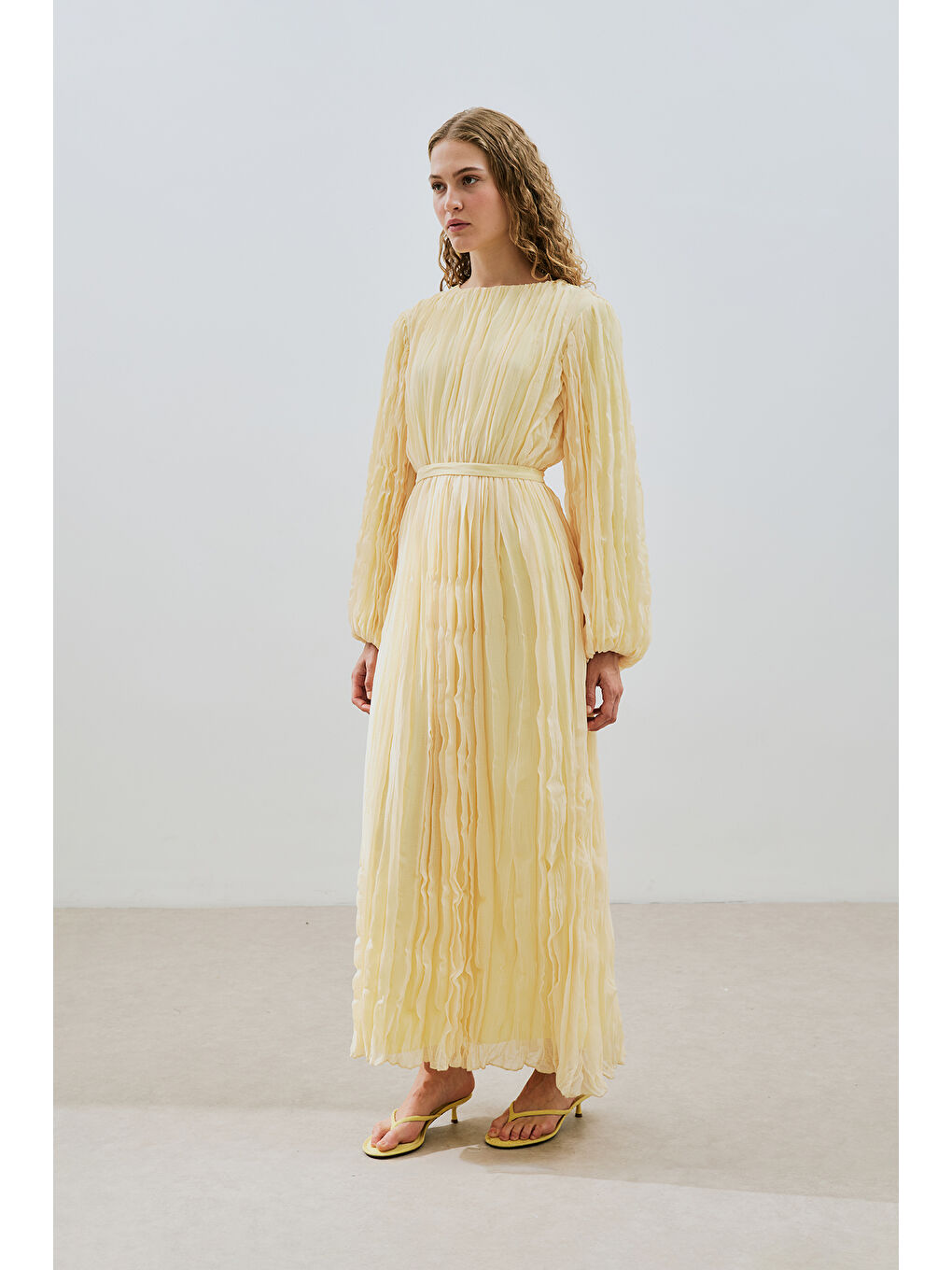 Karışık Piliseli Şifon Elbise Soft Sarı-4