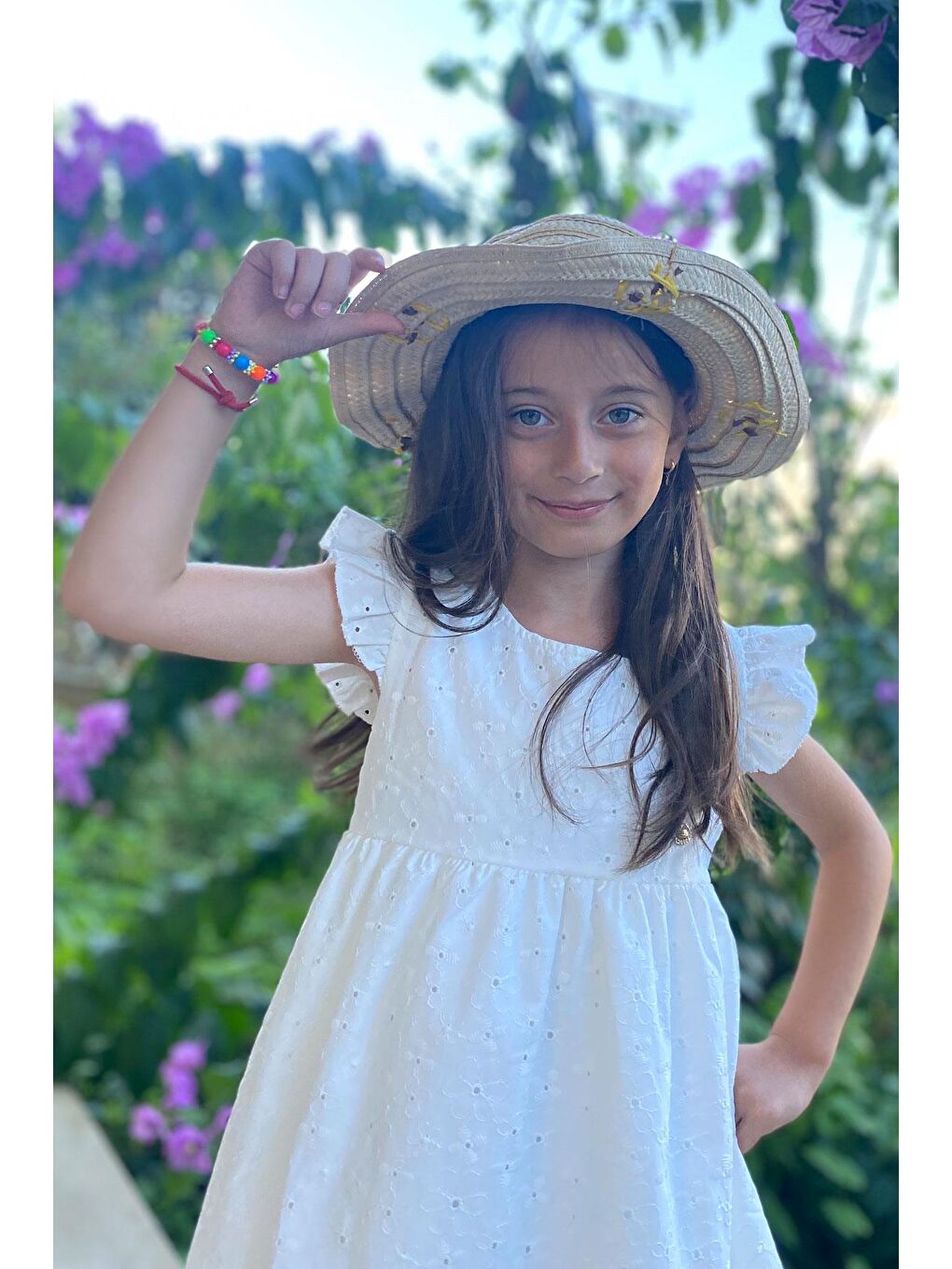 Kız Çocuk Elbise Çiçek Nakışlı Arma Detaylı Ekru (4-8 Yaş)