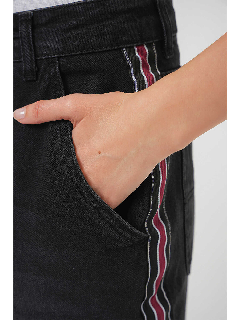 Gri Kadın Yanı Şeritli Pantolon 6700-4