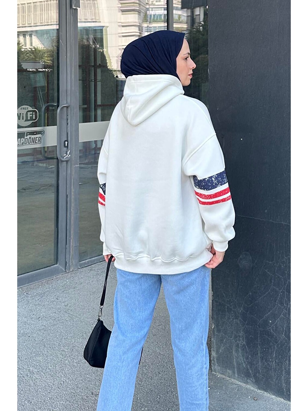 Go Baskılı Üç İplik Sweat Beyaz-3
