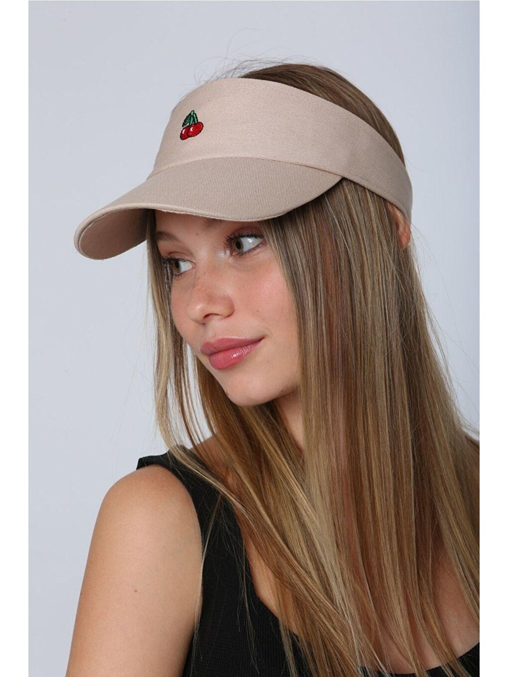 Luminos Butik Kadın Kiraz Nakışlı Bej Vizör - Tenisçi - Golf / Siperlik Şapka Spk71 - 3
