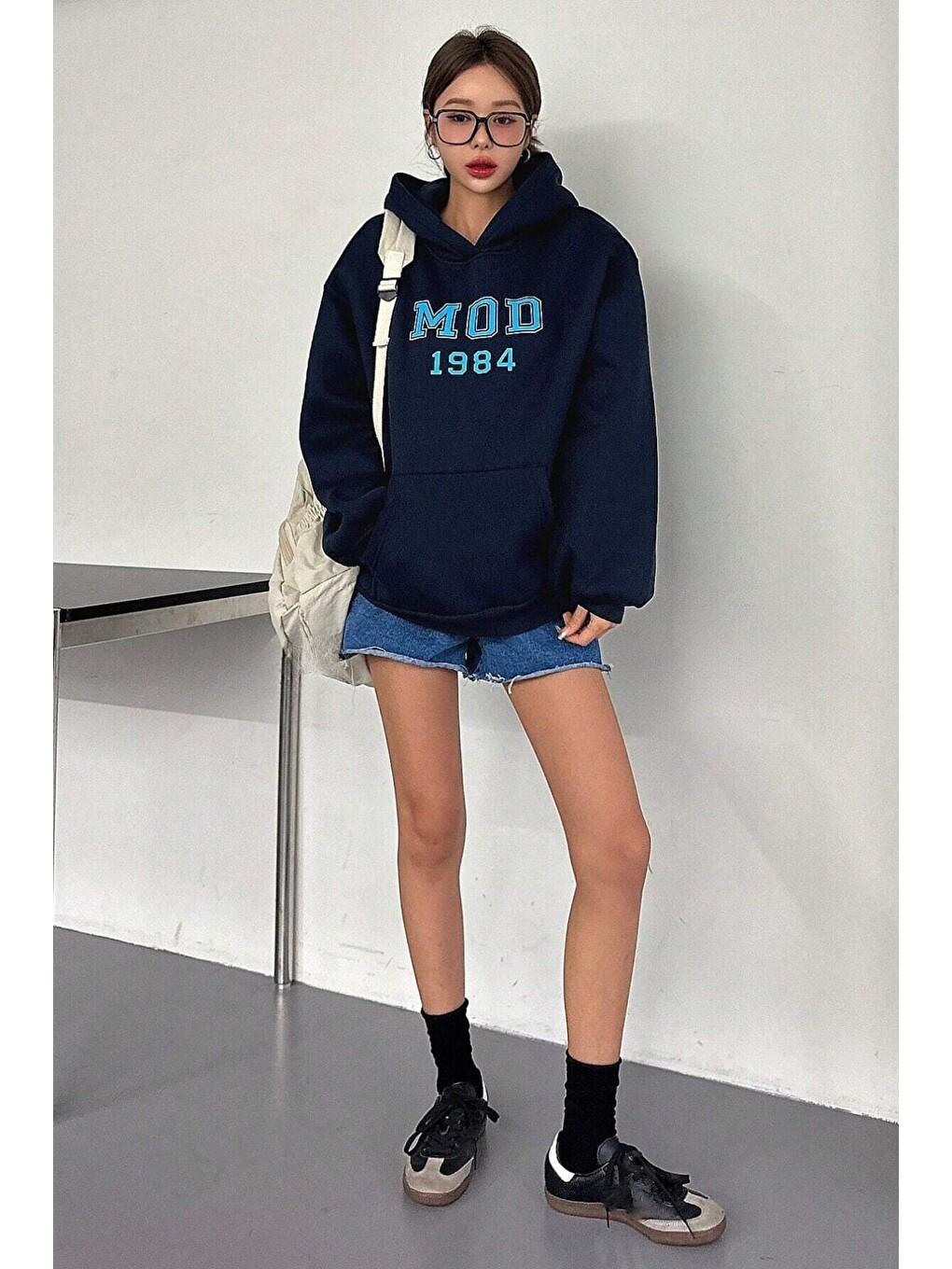 Kadın Lacivert Mod 1984 Baskılı Oversize Kapüşonlu Sweatshirt Hoodie-5