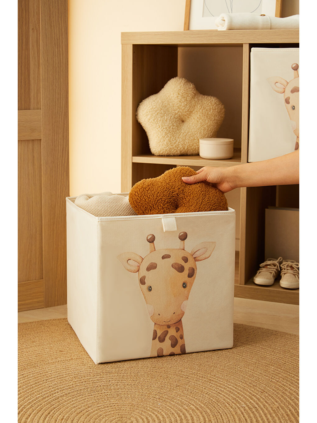 Çocuk Odası Sevimli Zürafa Kutu 33 x 30 x 33 cm-1
