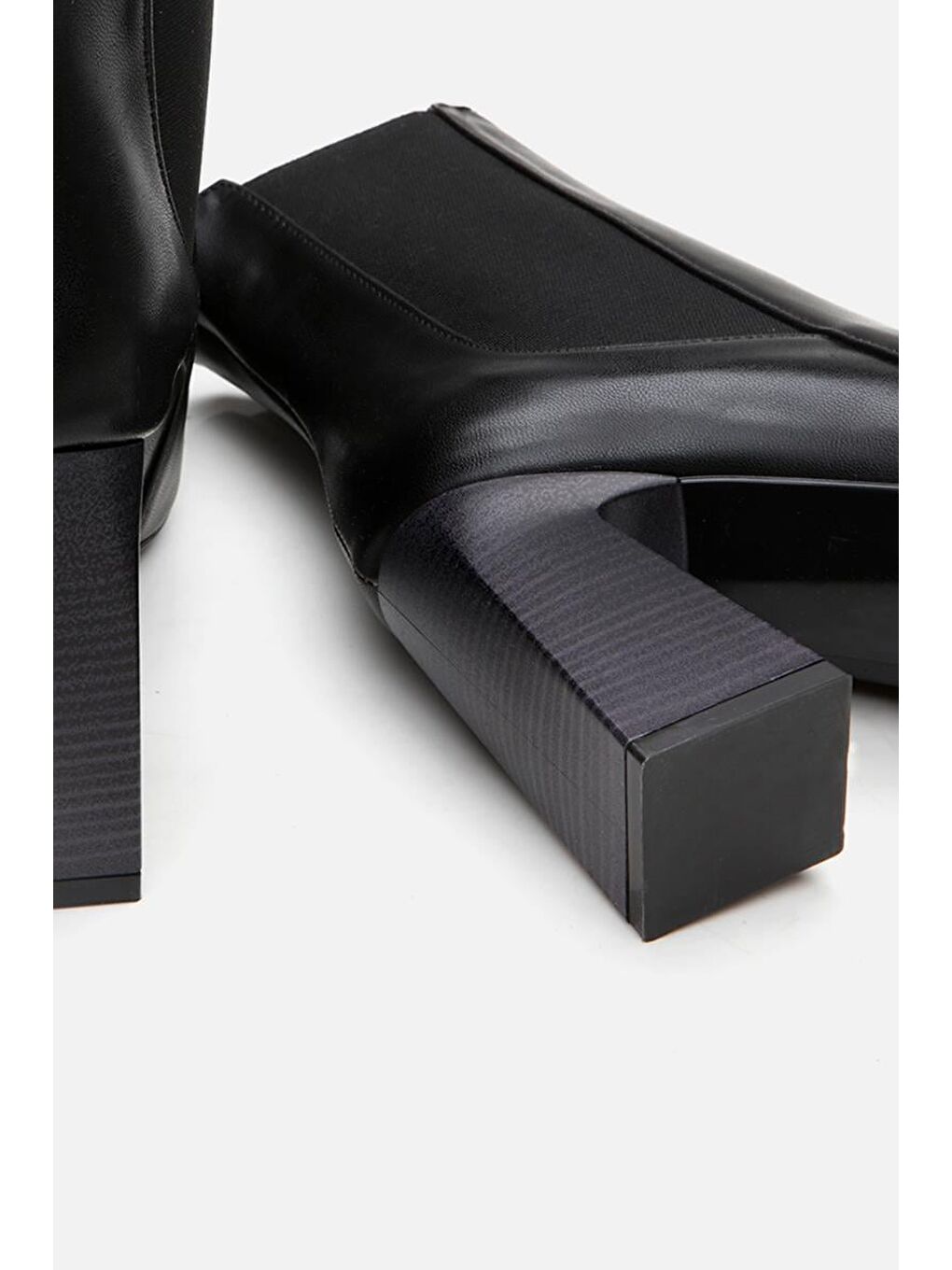 Siyah Kadın Topuklu Bot-7