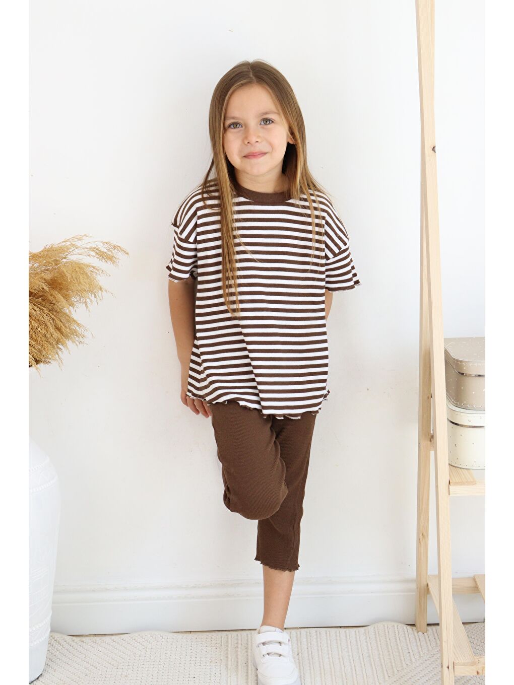Kahverengi Çizgili Kapri Kız Takım-1