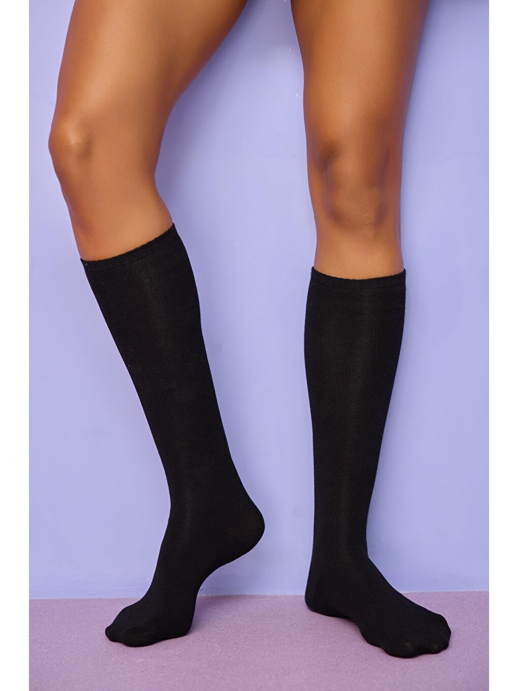 Kadın Siyah Renkli  Famliy Basic Dizaltı Çorap