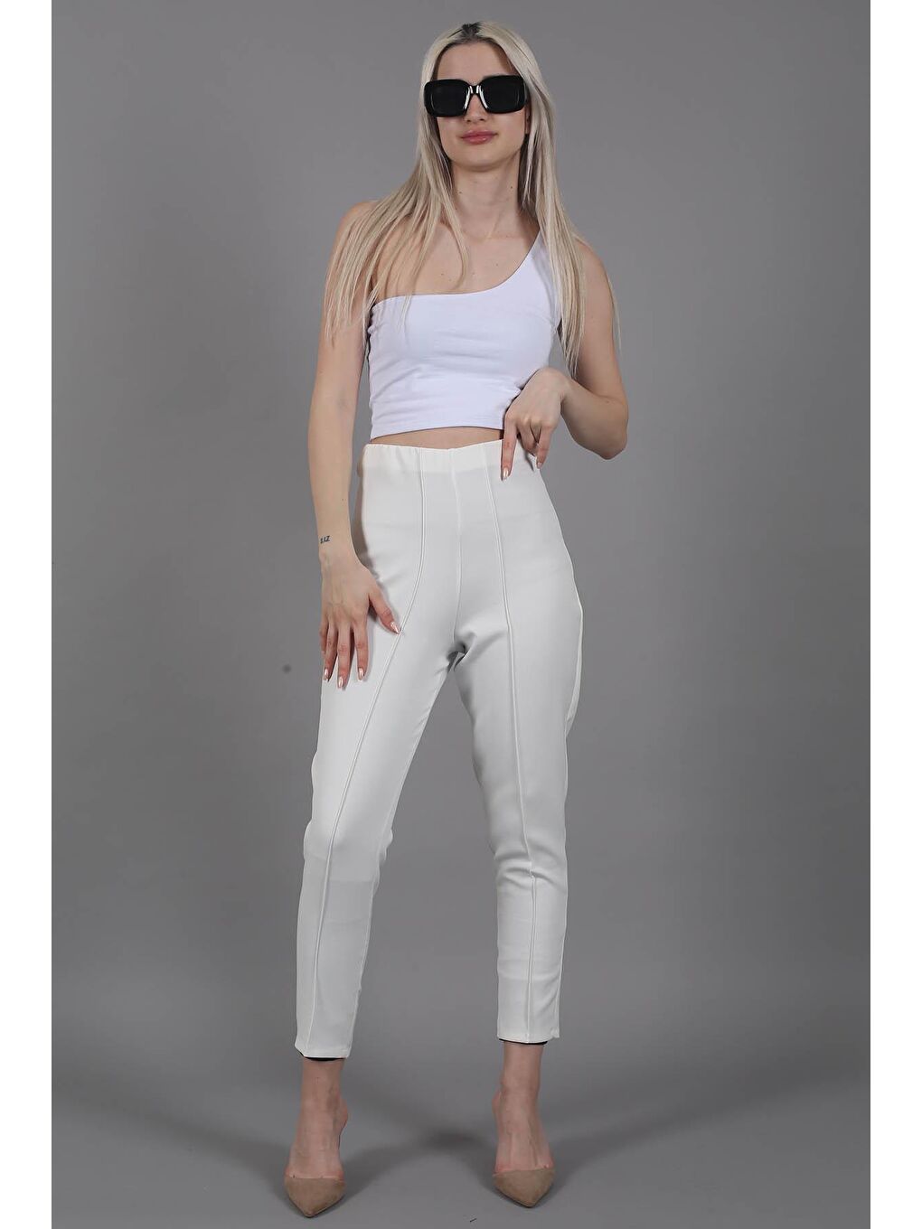 Beyaz Beli Lastikli Boru Paça  Kadın Pantolon MG1837-1