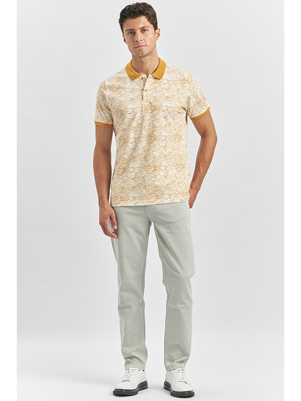 Sarı Hardal Baskılı Pike Polo Yaka Garnili %100 Pamuk Casual Slim Fit Dar Kesim Tişört 1011240157-1