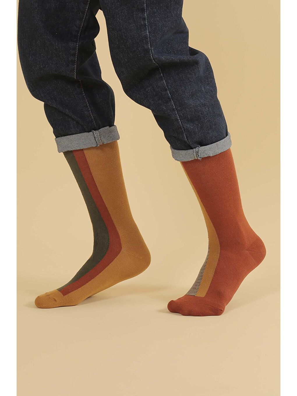 Sarı Asimetrik Diz Altı Çorap Asker Yeşili-Hardal-3