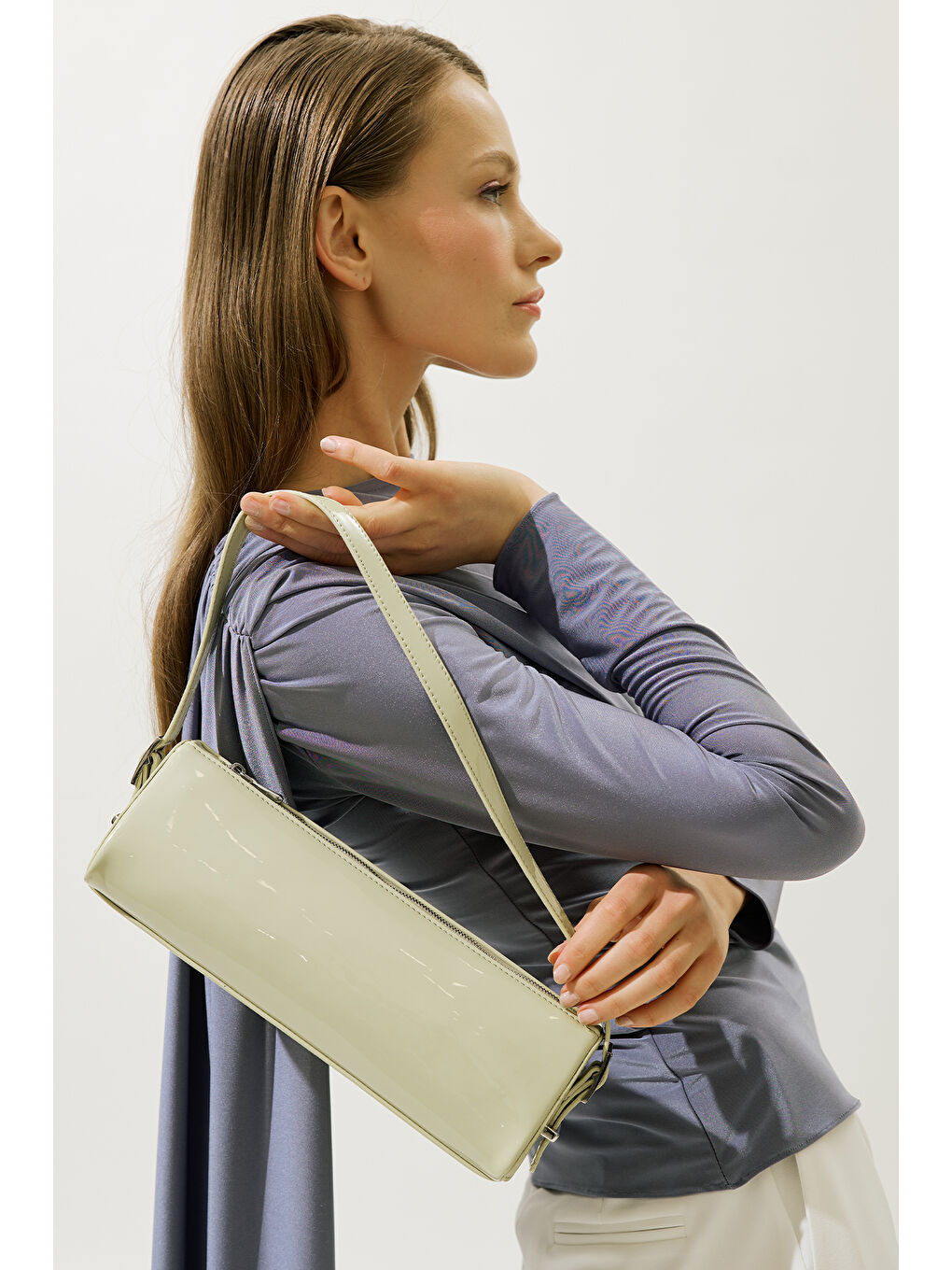 Karışık Prizma Form Rugan Çanta Lıme-1