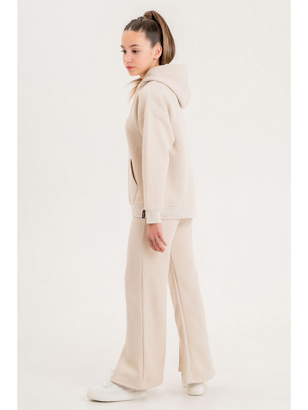 Bej Kız Çocuk Kapüşonlu Yırtmaç Paça Detaylı Waffle Kumaş Eşofman Takımı-2