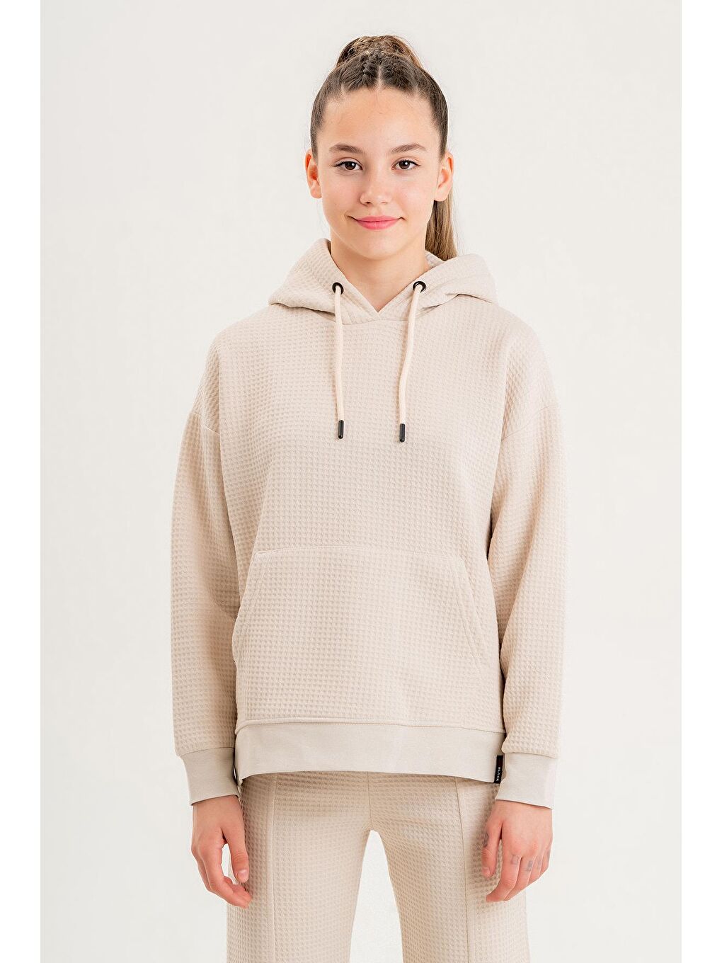 Bej Kız Çocuk Kapüşonlu Yırtmaç Paça Detaylı Waffle Kumaş Eşofman Takımı-5