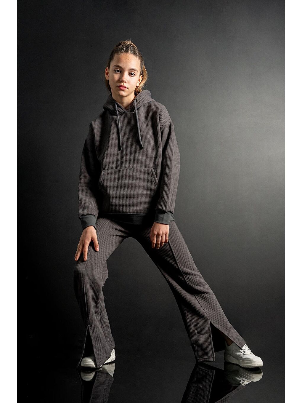 Pembe Kız Çocuk Kapüşonlu Yırtmaç Paça Detaylı Waffle Kumaş Eşofman Takımı-5