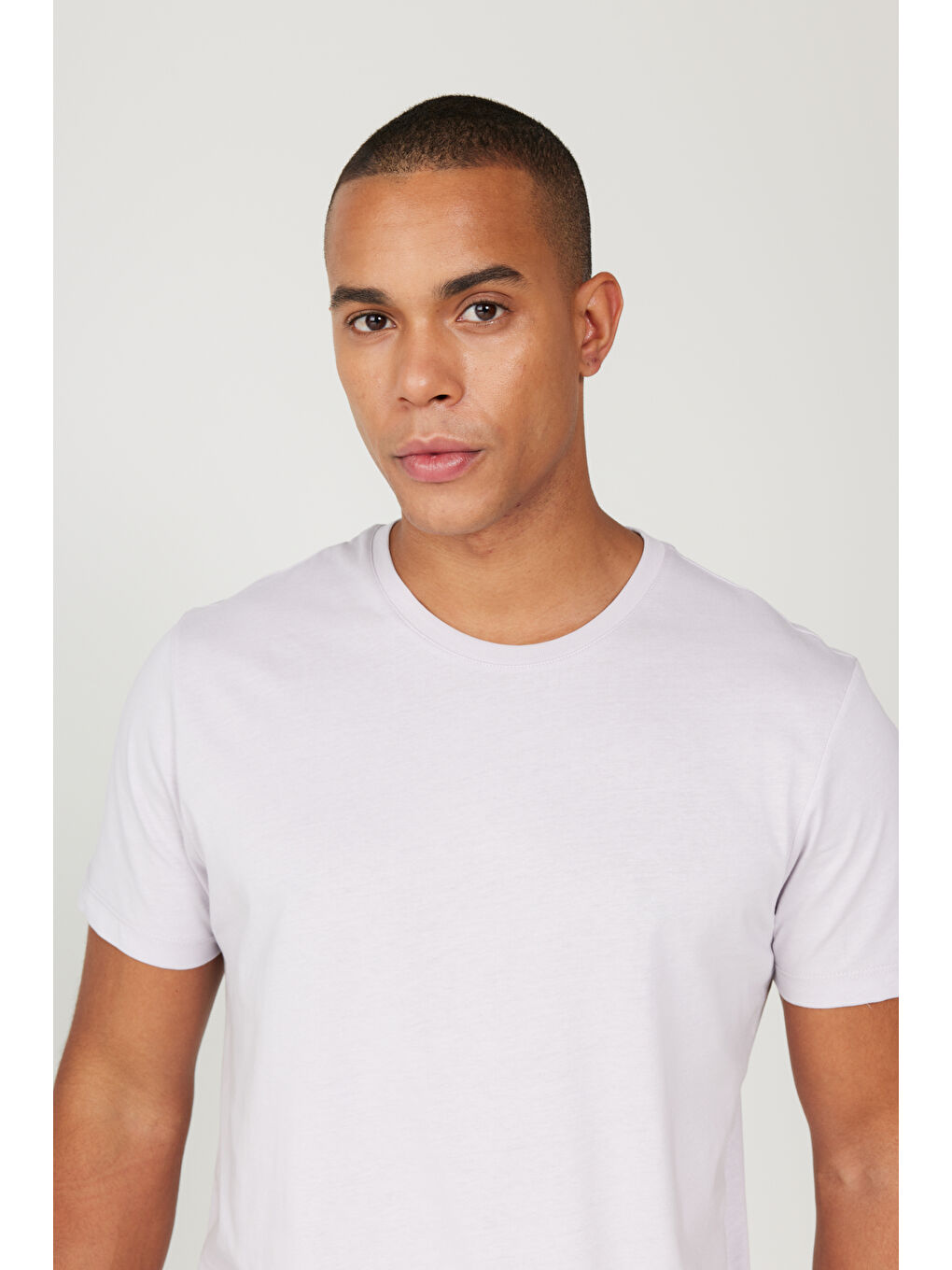 Erkek Lila Slim Fit Dar Kesim %100 Pamuk Bisiklet Yaka Kısa Kollu Tişört-6