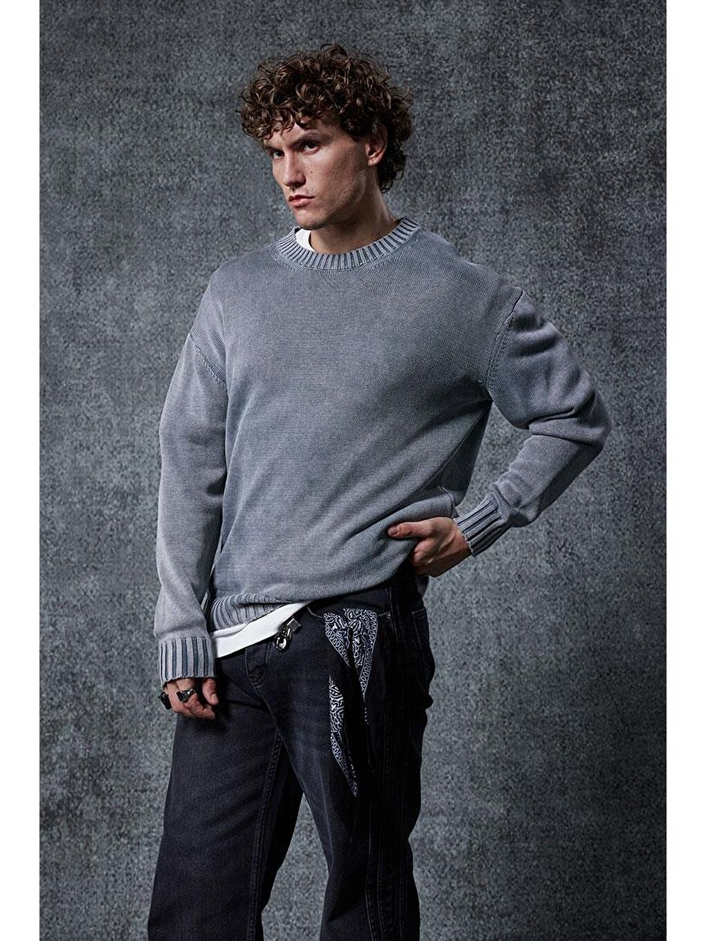 Erkek Oversize Bisiklet Yaka Basic Triko Kazak Gri-2